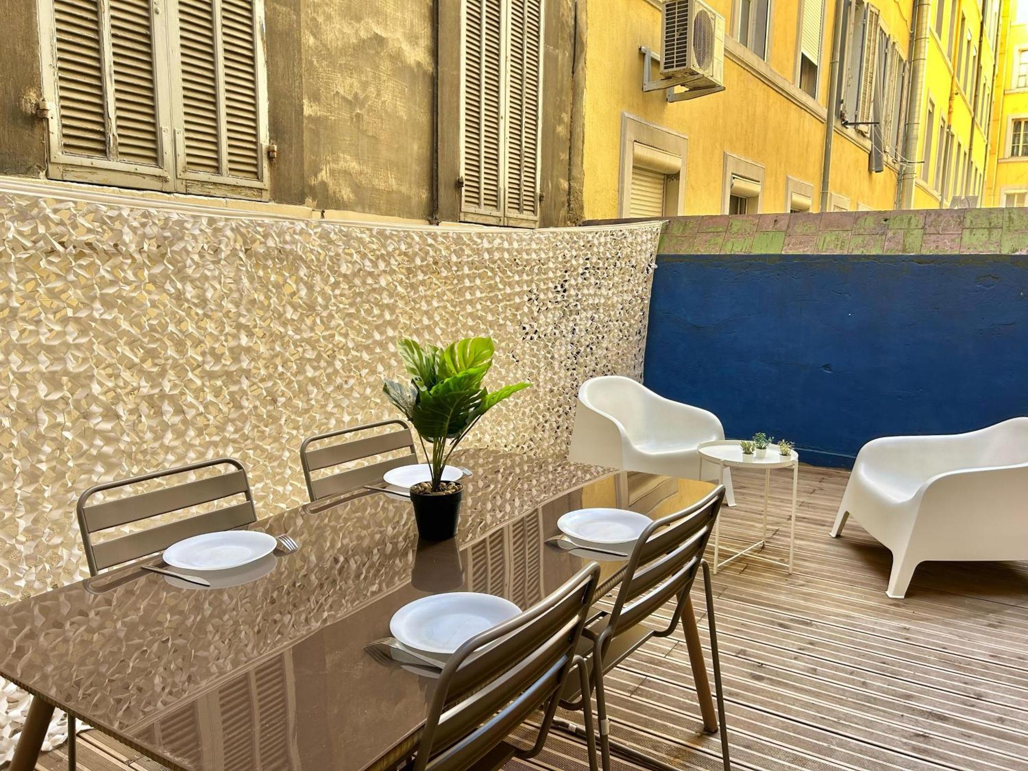 Chez Marie Et Romain- Appartement De Charme Au Coeur De La Joliette Proche Panier Centre Ville Марсилия Екстериор снимка
