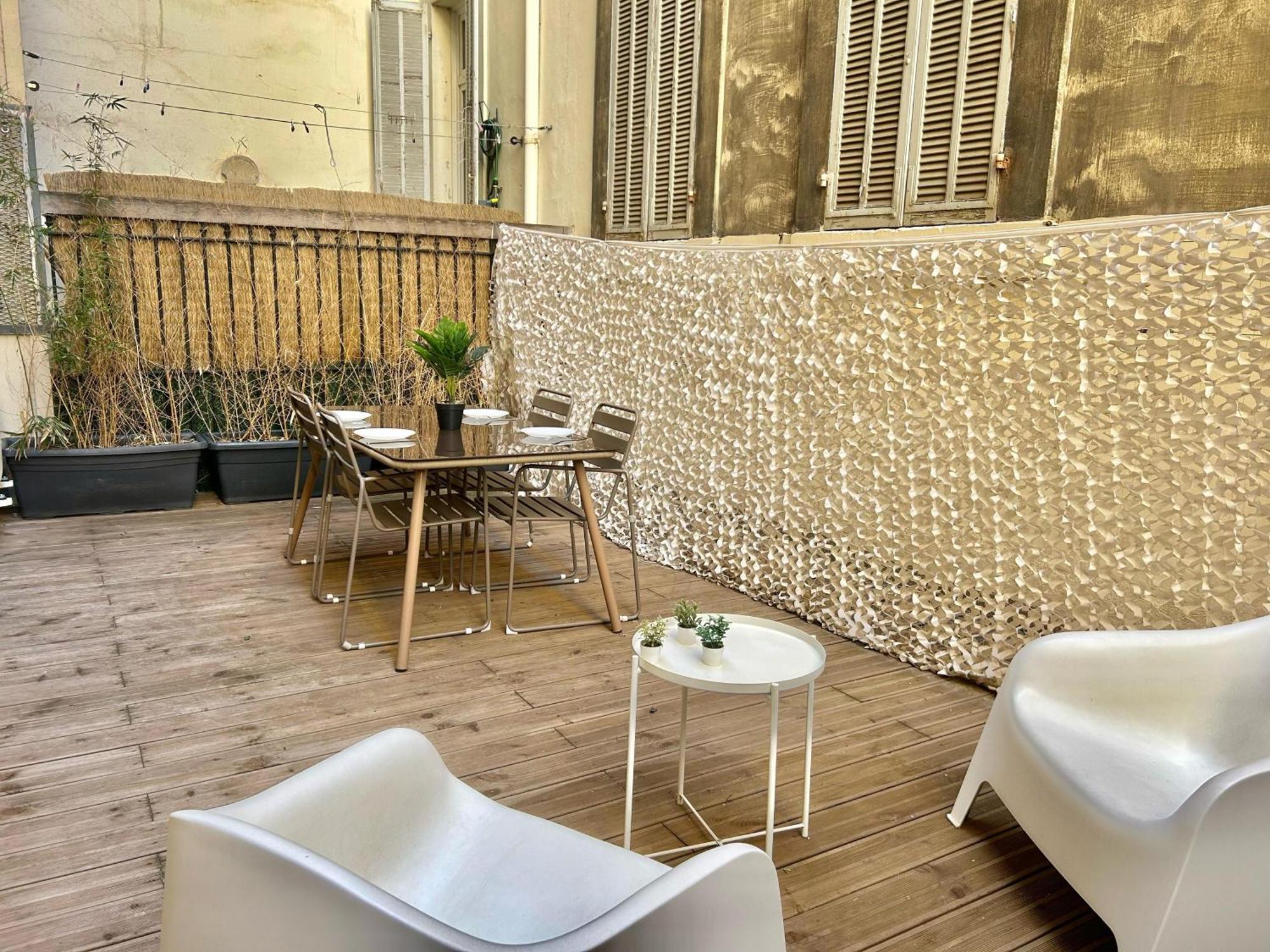 Chez Marie Et Romain- Appartement De Charme Au Coeur De La Joliette Proche Panier Centre Ville Марсилия Екстериор снимка